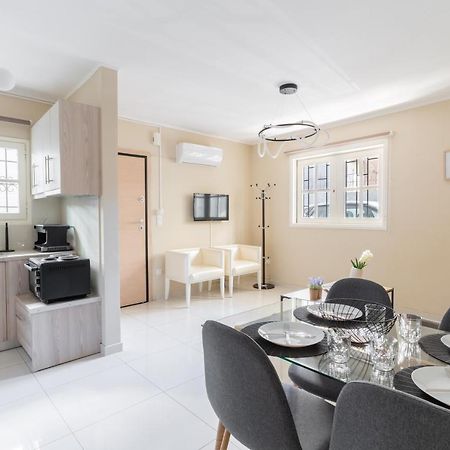 Aiolos Cozy Alimos Center Apartment Near The Sea เอเธนส์ ภายนอก รูปภาพ